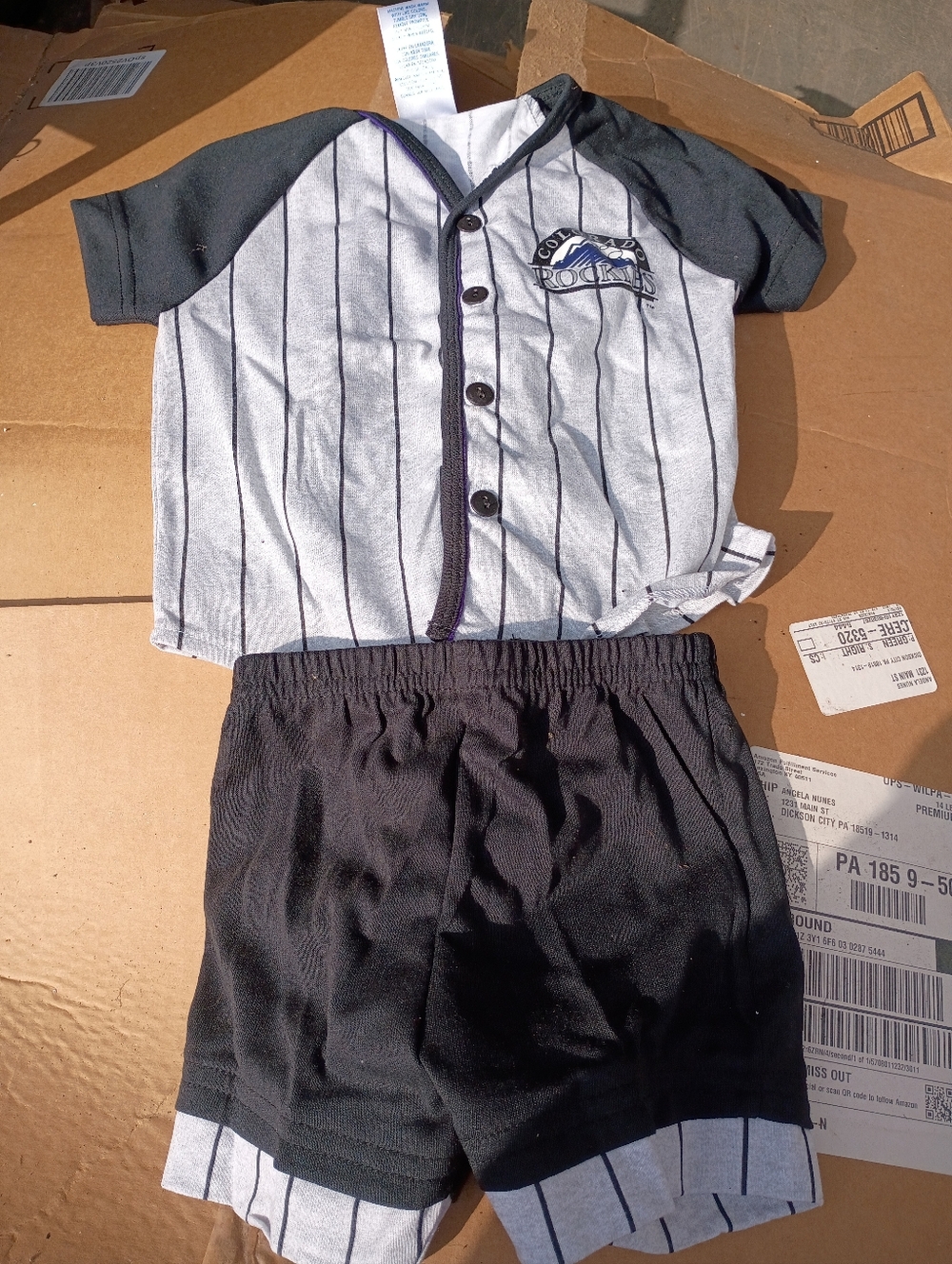 Colorado Rockies 2 Piece Jersey / Shorts Set New!!  Size 12 Months